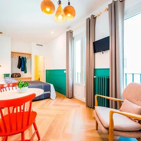 Be Mate Gran Vía Apartamento