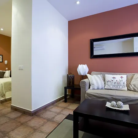Tirso De Molina Apartment *