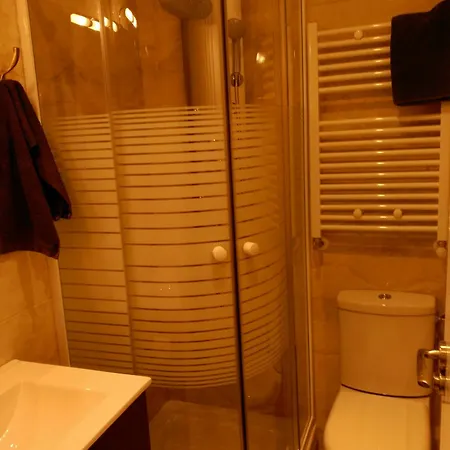 Rent 6 Apartment *