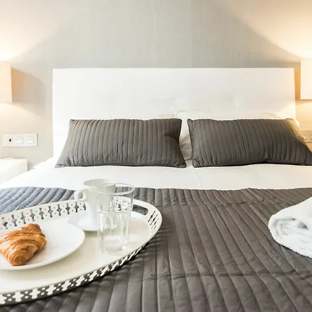 Chueca Urban Apartment *