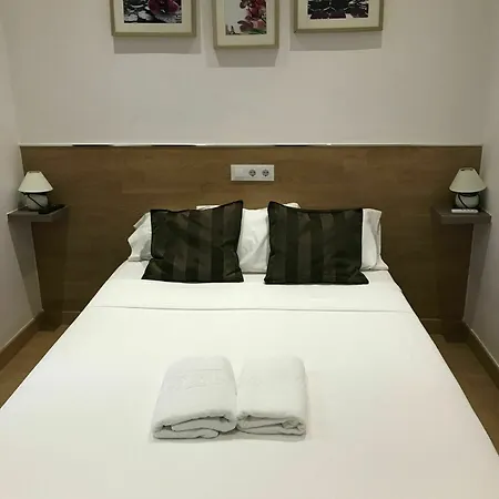 Lm Opera Hotel