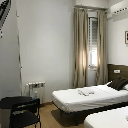Hotel Lm Opera 2*
