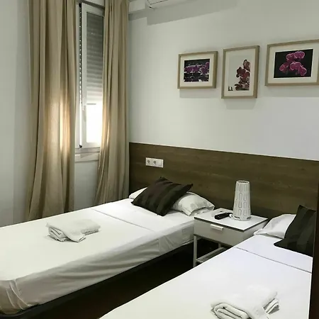 Hotel Lm Opera 2*