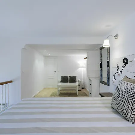 Dobo Plaza Mayor Exclusive Apartment *
