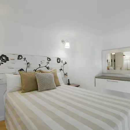 Dobo Plaza Mayor Exclusive Apartment