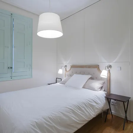 Pyr Select Argensola Apartment *