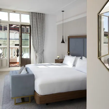 Doubletree By Hilton Madrid-prado Otel Madrid