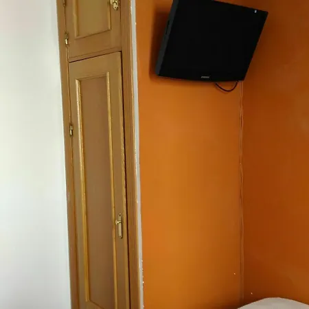 Ch Rayuela Πανσιόν