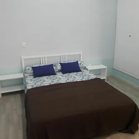Apartment White Goose In Madrid