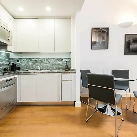 Apartment Austrias Center