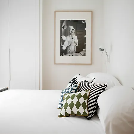 Apartment 60 Balconies Art Madrid