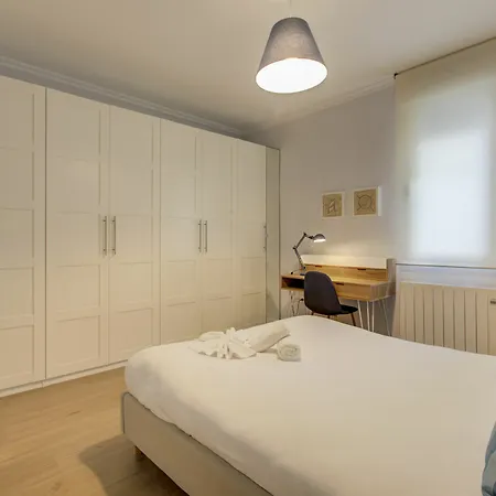 Cozy 2 Bedroom In Conde Duque Apartment Madrid