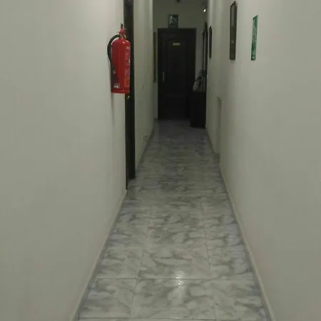 Palacios Fuencarral Konukevi *