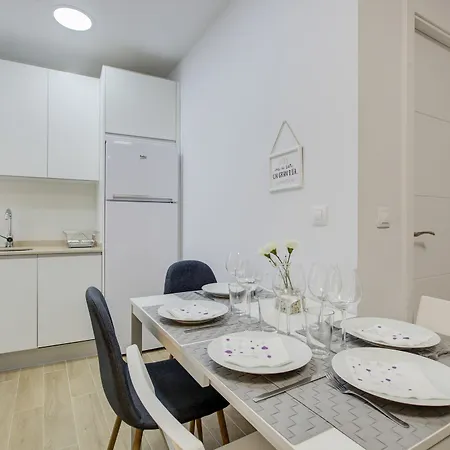 Cozy 2 Bedroom In Conde Duque Madrid