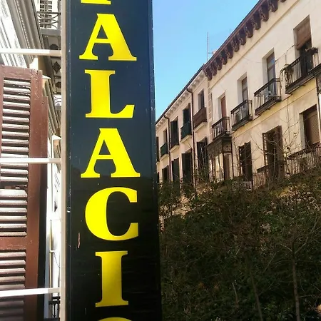 Konukevi Palacios Fuencarral *