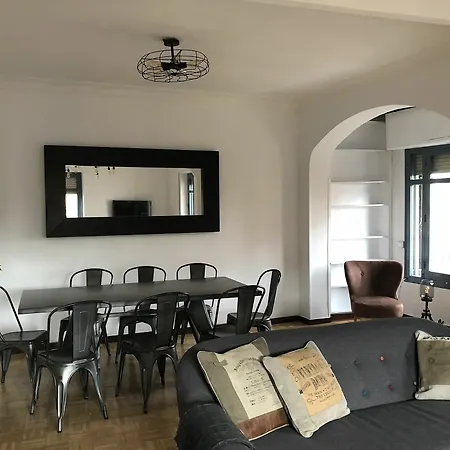 Apartamento Saavedra Fajardo - Rio *