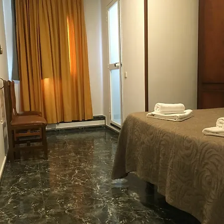 Guest house Conchita Legazpi *