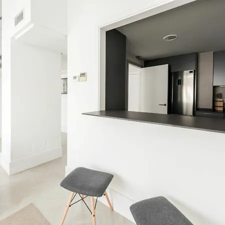 Plaza Dos De Mayo Center Apartment Madrid