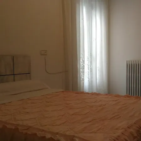 Konukevi Palacios Fuencarral *