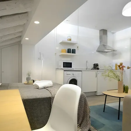 Nqn Aparts & Aparthotel Madrid