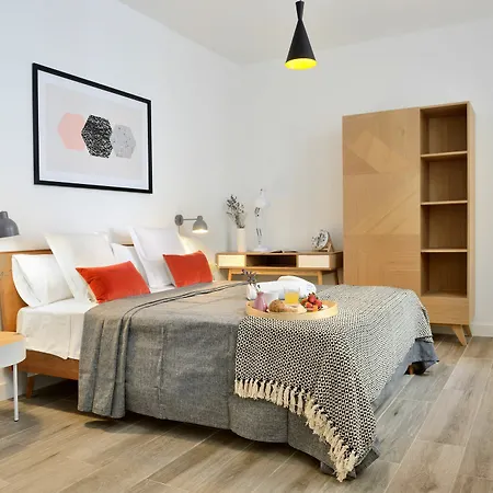 Nqn Aparts & 3* Madrid