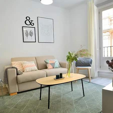 Aparthotel Nqn Aparts & Madrid