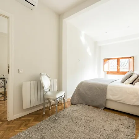 Atico En Chueca By Madflats Collection Apartment