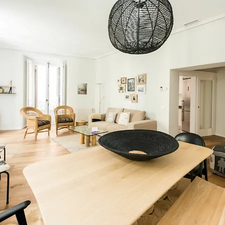Plaza De La Center Apartment Madrid