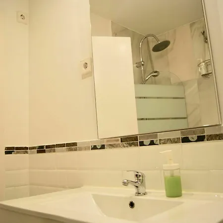 Oh Mayor Square Apartment Madrid