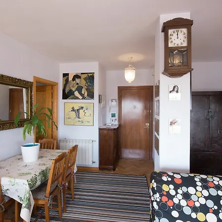 Coqueto Bravo Murillo Apartment
