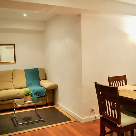 Oh Mayor Square Apartment Madrid