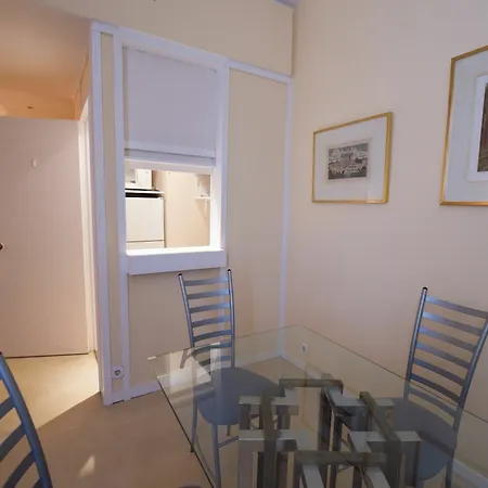 Apartment In R.madrid C.f. Stadium 2 *