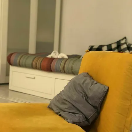 Estudio En Palacio - La Latina