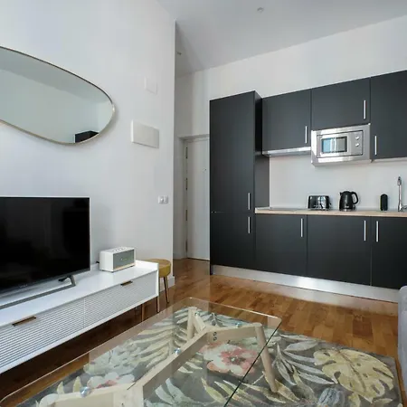 Fuencarral Boutique Apartment *