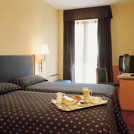 Leonardo City Center Hotel 3*