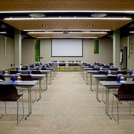 Hotel Aravaca Village Madryt
