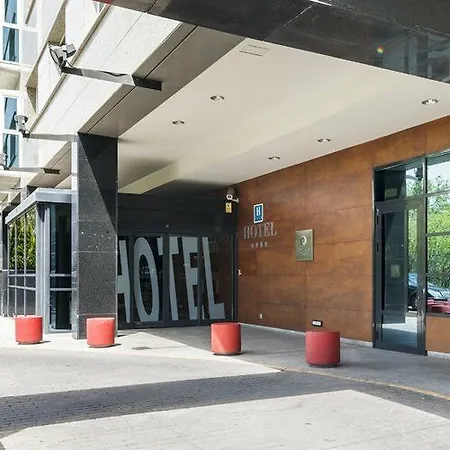 Ilunion Pio Xii Hotel 4*