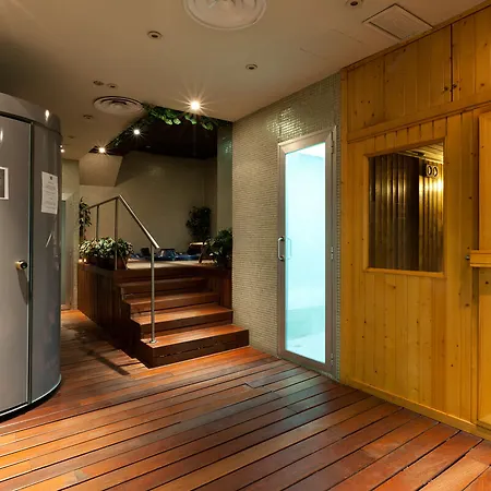 Nuevo Hotel Madryt