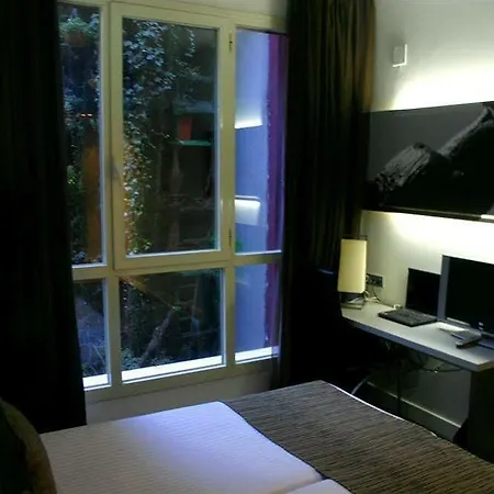 Hotel Petit Palace Plaza Espana 4*