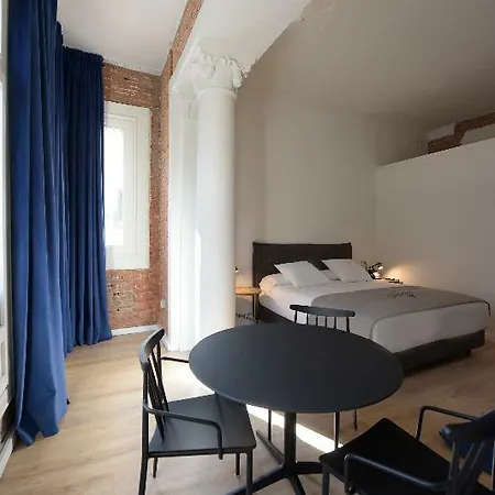 Hostal Bluesock