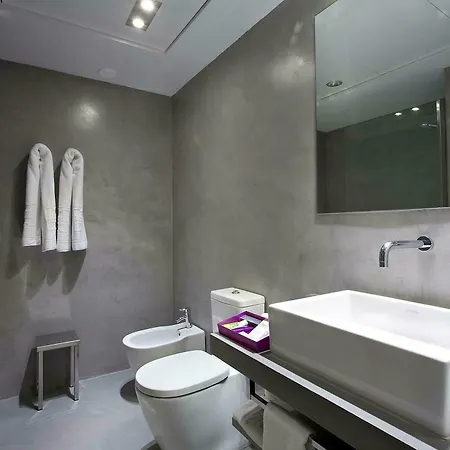 Hotell Zenit Conde De Orgaz 4*