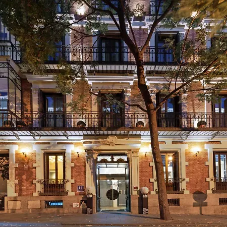 One Shot Recoletos Hotel 4*