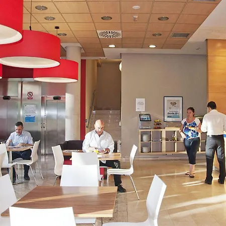 Travelodge Torrelaguna Madryt