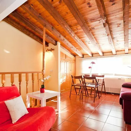 Atico Preciados Apartment