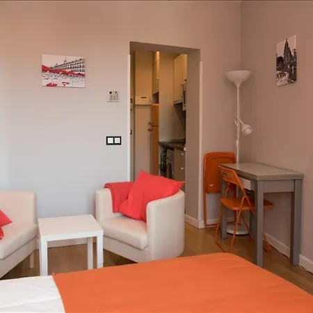 Estudio Plaza Mayor Apartment *