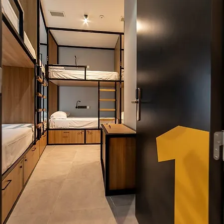 Petit La Latina (adults Only) Hostel