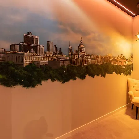Hostel Petit La Latina (adults Only) *