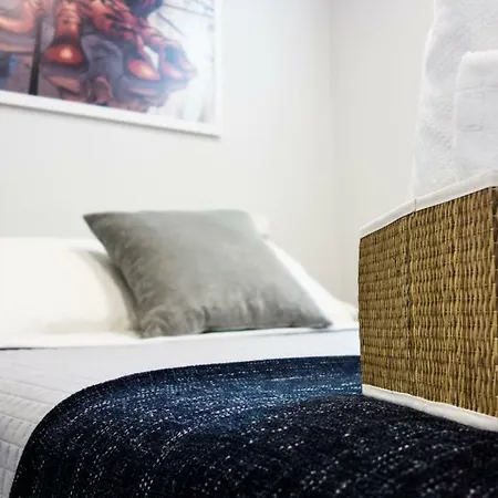 Apartment Cozy In Downtown Madrid
