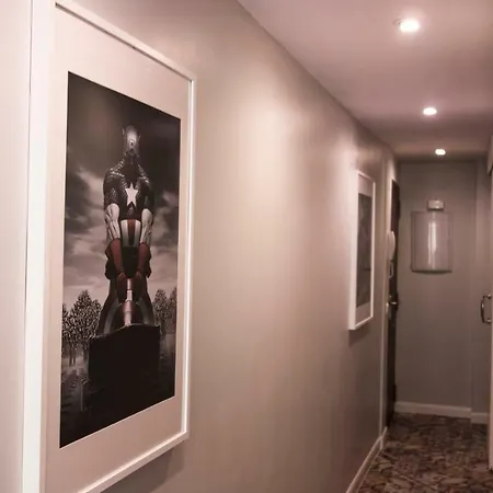 Cozy In Downtown Apartment Madrid