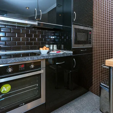 Calle Huertas Apartment *